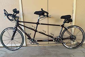 Photo of a 2006 Calfee Tetra w/ S&S Couplers Tandem Bicycle For Sale