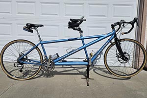 Photo of a 2003 Cannondale RT-1000 Tandem Bicycle For Sale