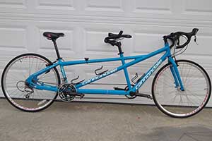 Photo of a Cannondale Road Med/Sm Tandem Bicycle For Sale